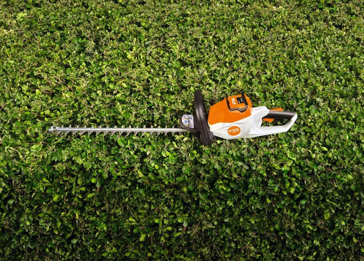 foarfeca gard viu stihl 4
